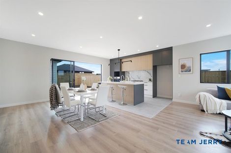 Photo of property in 99 Mutetai Road, Clarks Beach, 2122