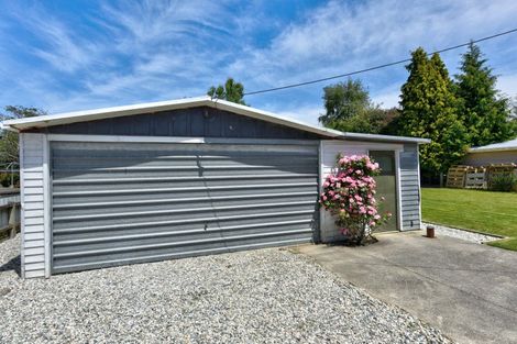 Photo of property in 58 Hunter Street, Edendale, 9825