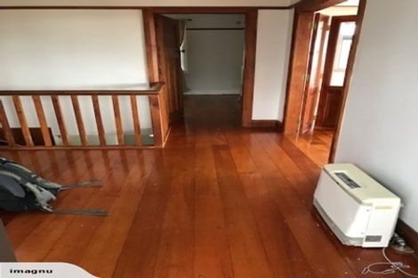 Photo of property in 11 Highbury Crescent, Highbury, Wellington, 6012