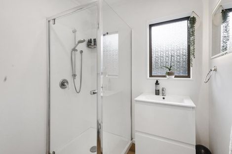 Photo of property in 163a Victoria Street, Cambridge, 3434