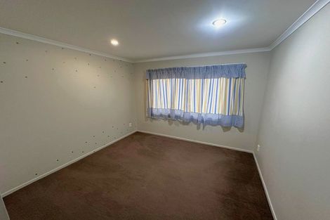 Photo of property in 38 Mili Way, Ranui, Auckland, 0612