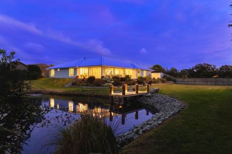 Photo of property in 32a Titoki Road, Waikanae Beach, Waikanae, 5036