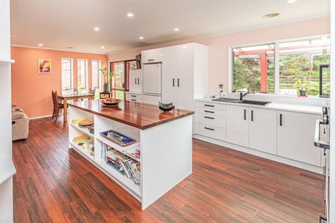 Photo of property in 25 Oakland Avenue, Saint Johns Hill, Whanganui, 4500