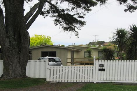 Photo of property in 52 Ladies Mile, Manly, Whangaparaoa, 0930