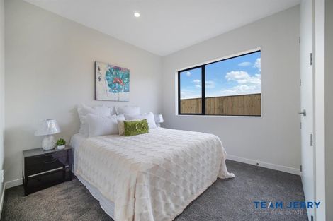 Photo of property in 99 Mutetai Road, Clarks Beach, 2122