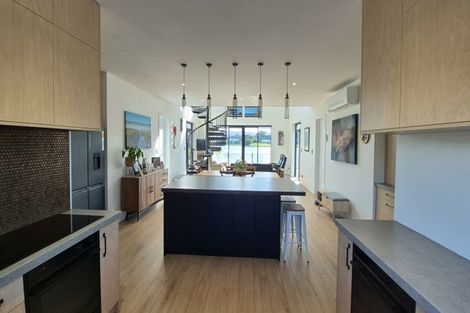 Photo of property in 105 Mahoe Place, Matarangi, Whitianga, 3592