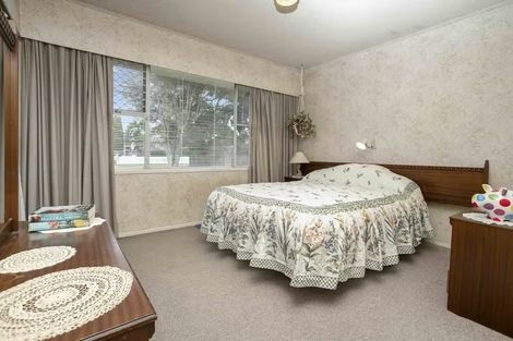 Photo of property in 6 Edmund Hillary Avenue, Papakura, 2110