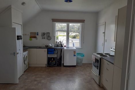 Photo of property in 210 Rintoul Street, Berhampore, Wellington, 6023