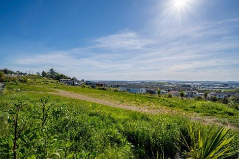 Photo of property in 210 Point View Drive, East Tamaki Heights, Auckland, 2016