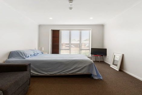 Photo of property in 5a Puka Street, Onehunga, Auckland, 1061