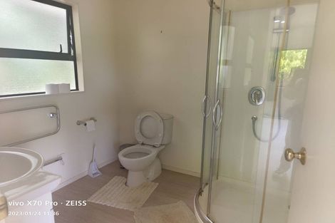 Photo of property in 37 Pitt Road, Runciman, Drury, 2578