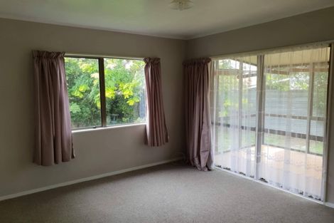Photo of property in 14 Meadowbrook Drive, Cloverlea, Palmerston North, 4412