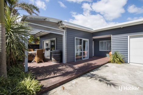 Photo of property in 11a Hillview Road, Waihi Beach, 3611