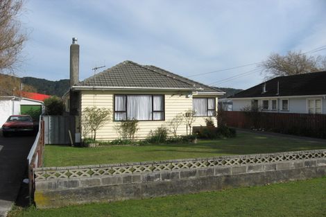 Photo of property in 13 Fitzherbert Road, Wainuiomata, Lower Hutt, 5014