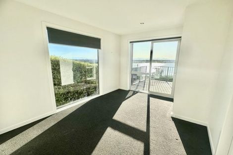 Photo of property in 66 Te Awakura Terrace, Mount Pleasant, Christchurch, 8081