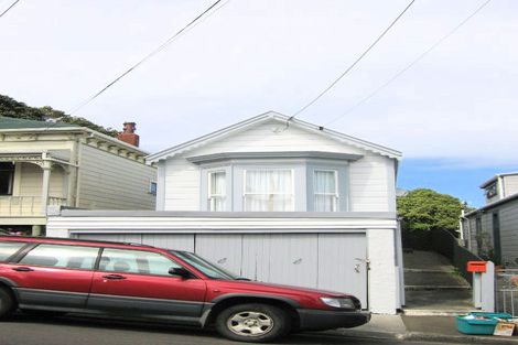 Photo of property in 18 Milton Street, Berhampore, Wellington, 6023