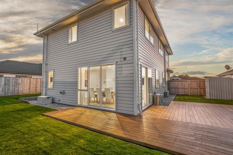 Photo of property in 12 Len Ireland Drive, Kumeu, 0810