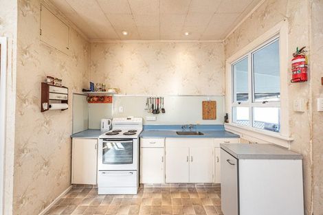 Photo of property in 7 Muir Street, Gonville, Whanganui, 4501