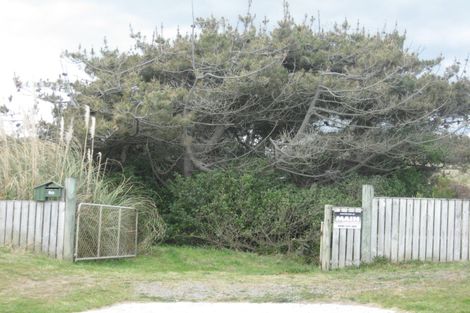 Photo of property in 80 Kahukura Avenue, Waitarere Beach, Levin, 5510