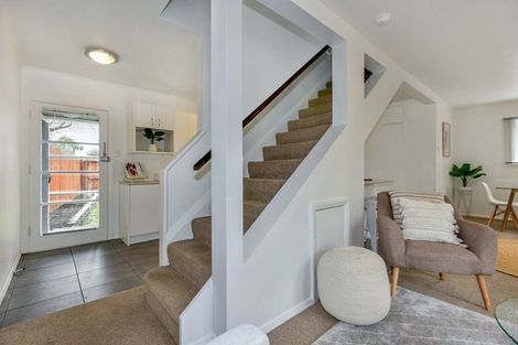 Photo of property in 33 Flay Crescent, Burnside, Christchurch, 8053