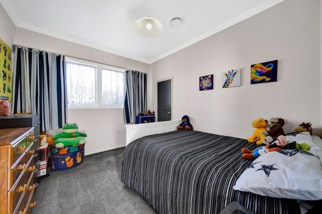 Photo of property in 37 Vogel Street, Hawera, 4610