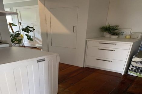 Photo of property in 9 Kinross White Street, Napier South, Napier, 4110