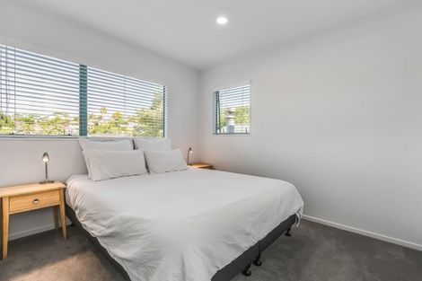 Photo of property in 1/39 Seaton Road, Murrays Bay, Auckland, 0630