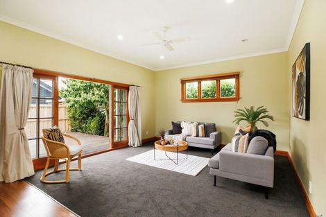 Photo of property in 4 Carlton Avenue, Palmerston North, 4414