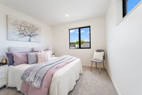 Photo of property in 28b Kereru Street, Henderson, Auckland, 0612