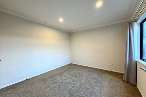 Photo of property in 12 Honour Road, Papakura, 2110