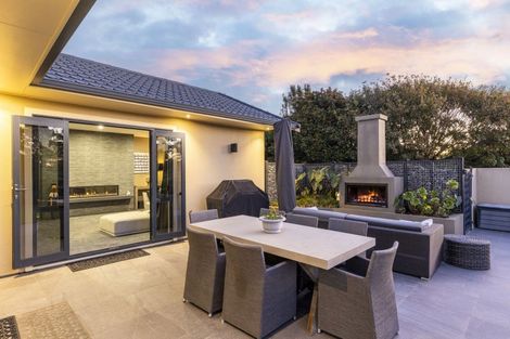 Photo of property in 49 Shelter Grove, Frankleigh Park, New Plymouth, 4310