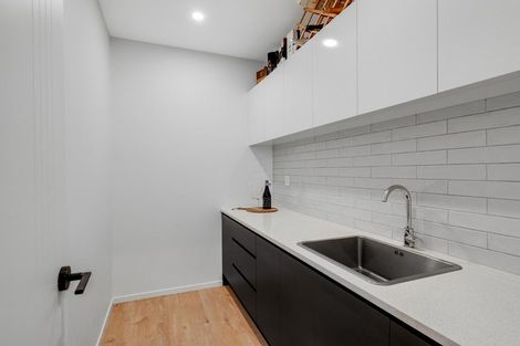 Photo of property in 3 Ropere Street, Kumeu, 0810