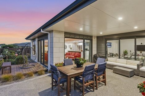 Photo of property in 19 Taranui Way, Paraparaumu Beach, Paraparaumu, 5032