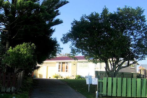 Photo of property in 11 Waihi Place, Westbrook, Palmerston North, 4412