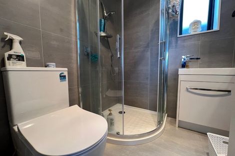 Photo of property in 2 Minhas Road, Papakura, 2110