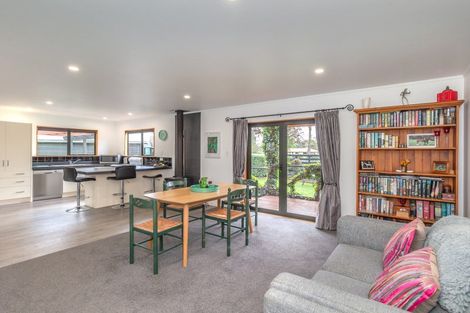 Photo of property in 80 Avenue North Road, Levin, 5510