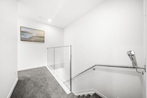 Photo of property in 33c Saint Peters Street, Northcote, Auckland, 0627