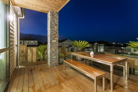 Photo of property in 12 Spyglass Street, Red Beach, 0932