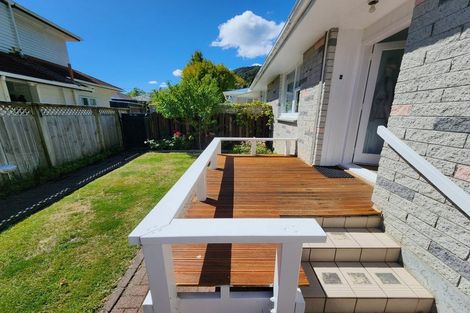 Photo of property in 2/26 Tawa Street, Eastbourne, Lower Hutt, 5013