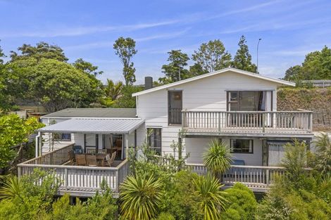 Photo of property in 8 Main Road, Raglan, 3225