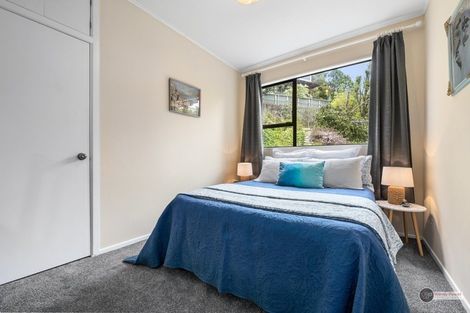 Photo of property in 18 Woodvale Grove, Fairfield, Lower Hutt, 5011