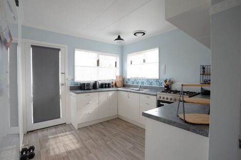 Photo of property in 10 Kapui Place, Waitara, 4320