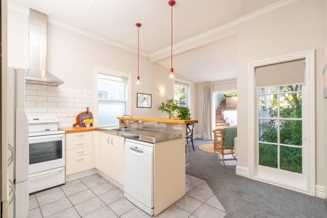 Photo of property in 9 Royal Street, Berhampore, Wellington, 6023