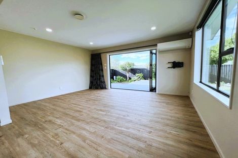 Photo of property in 2/41 Inwoods Road, Parklands, Christchurch, 8083