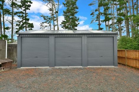 Photo of property in 1097 Kahikatea Flat Road, Waitoki, Kaukapakapa, 0871