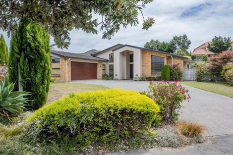 Photo of property in 12 Datum Way, Paraparaumu, 5032