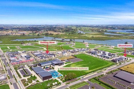 Photo of property in 6 Seafoam Road, Rosehill, Papakura, 2113