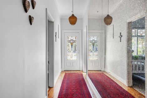 Photo of property in 36 Belt Road, Moturoa, New Plymouth, 4310