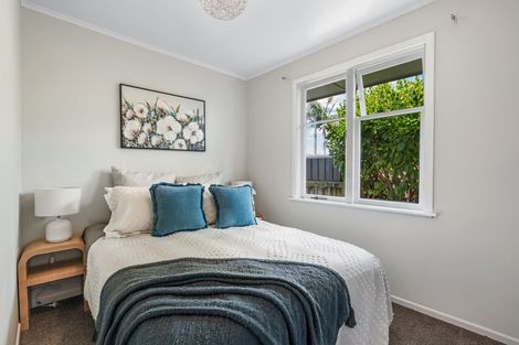 Photo of property in 35 Tampin Road, Hillpark, Auckland, 2102