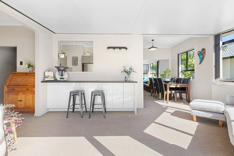 Photo of property in 123 Govett Avenue, Frankleigh Park, New Plymouth, 4310